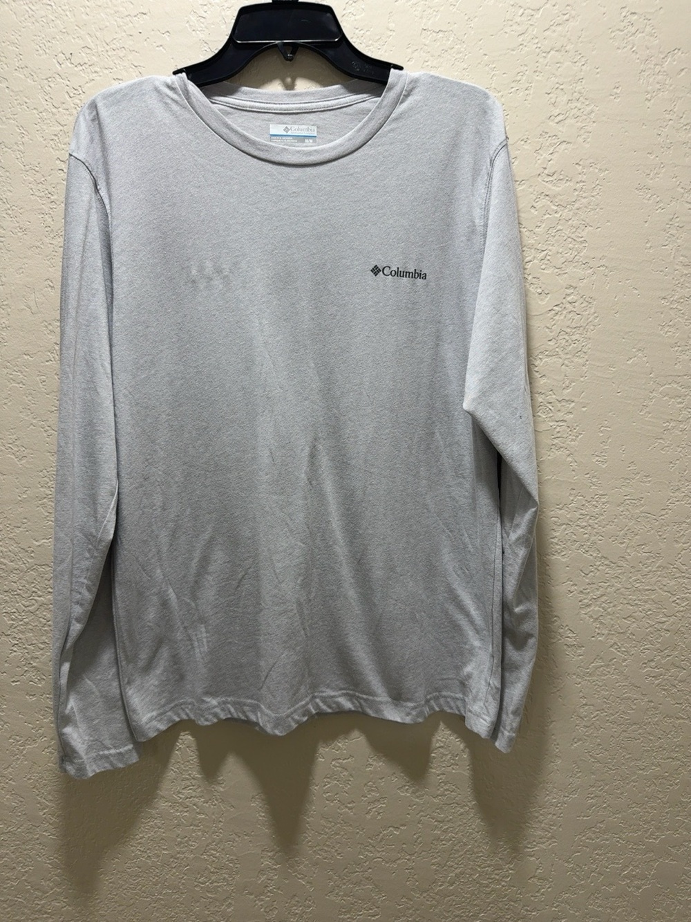 Columbia Women’s Medium Gray Long Sleeve Performance T-Shirt Logo Lightweight Hi